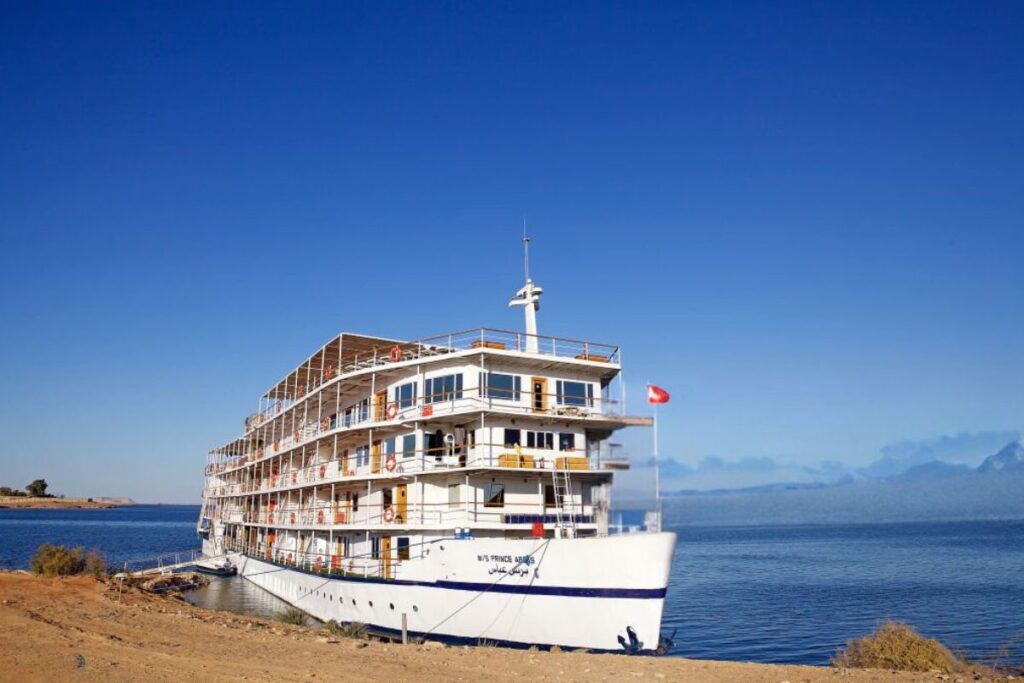 Lake Nasser Cruises