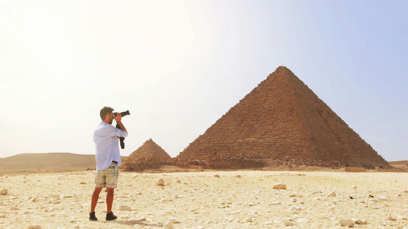 Avoid Scams at the Pyramids