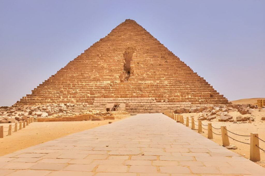 pyramid of menkaure